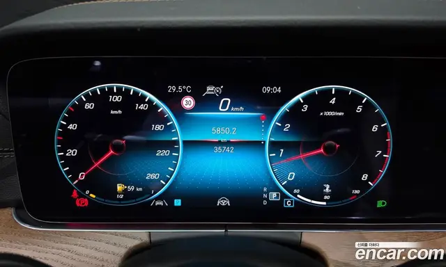 Mercedes-Benz E-Class 2021 2.0 автомат (гидро), миниатюра 8 Mercedes-Benz E-Class 2021 2.0 автомат (гидро), миниатюра 8
