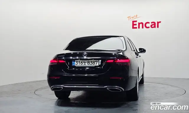 Mercedes-Benz E-Class 2022 2.0 автомат (гидро), миниатюра 4 Mercedes-Benz E-Class 2022 2.0 автомат (гидро), миниатюра 4