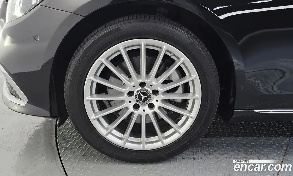 Mercedes-Benz E-Class 2022 2.0 автомат (гидро), фото 5 Mercedes-Benz E-Class 2022 2.0 автомат (гидро), фото 5