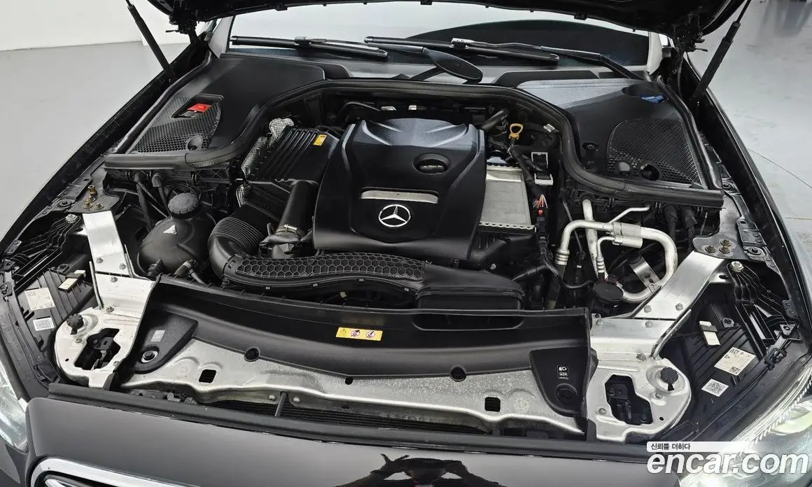 Mercedes-Benz E-Class 2022 2.0 автомат (гидро), фото 6 Mercedes-Benz E-Class 2022 2.0 автомат (гидро), фото 6