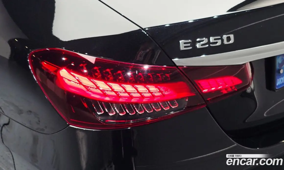 Mercedes-Benz E-Class 2022 2.0 автомат (гидро), фото 9 Mercedes-Benz E-Class 2022 2.0 автомат (гидро), фото 9
