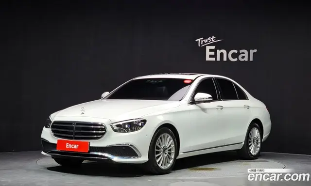 Mercedes-Benz E-Class 2023 2.0 автомат (гидро), миниатюра 1 Mercedes-Benz E-Class 2023 2.0 автомат (гидро), миниатюра 1