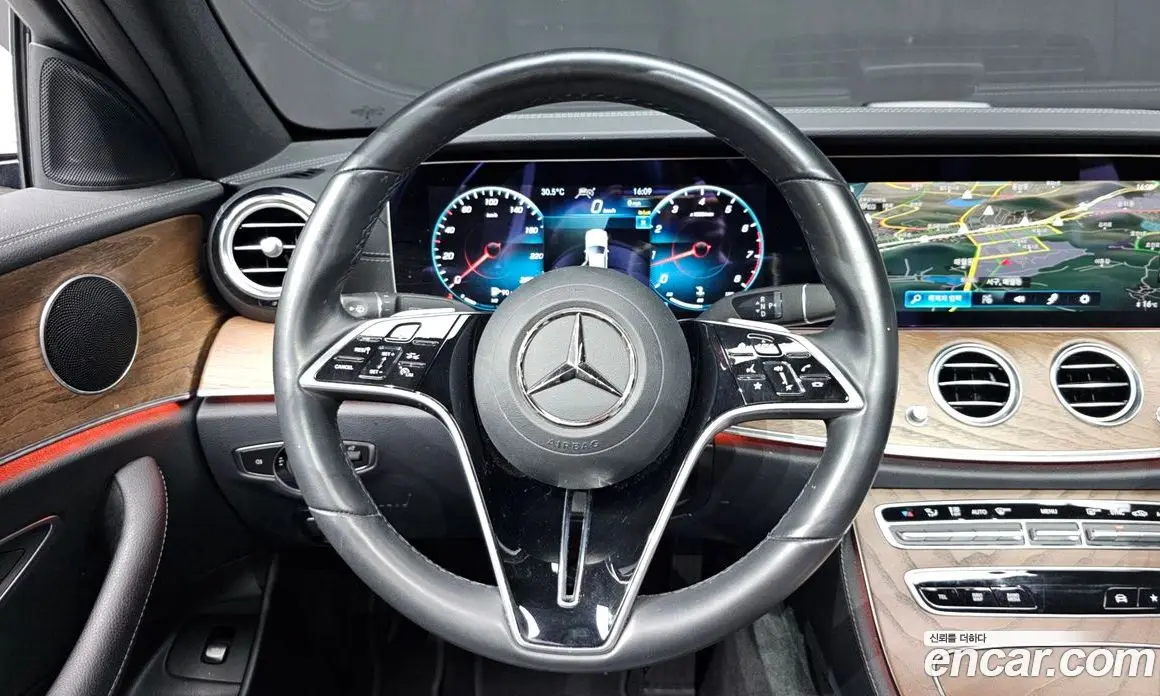 Mercedes-Benz E-Class 2023 2.0 автомат (гидро), фото 20 Mercedes-Benz E-Class 2023 2.0 автомат (гидро), фото 20
