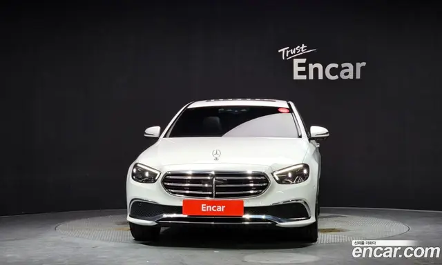 Mercedes-Benz E-Class 2023 2.0 автомат (гидро), миниатюра 3 Mercedes-Benz E-Class 2023 2.0 автомат (гидро), миниатюра 3
