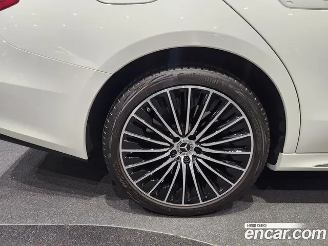 Mercedes-Benz E-Class 2024 3.0 автомат (гидро), миниатюра 5 Mercedes-Benz E-Class 2024 3.0 автомат (гидро), миниатюра 5