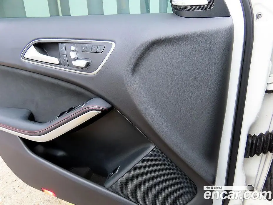 Mercedes-Benz GLA-Class 2019 2.0 автомат (гидро), фото 11 Mercedes-Benz GLA-Class 2019 2.0 автомат (гидро), фото 11