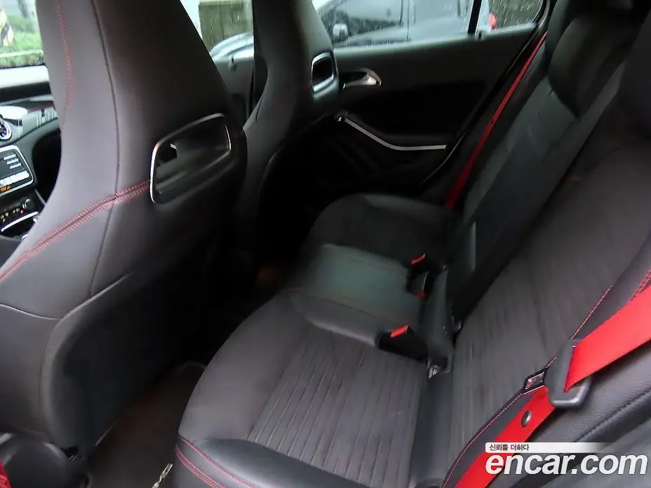 Mercedes-Benz GLA-Class 2019 2.0 автомат (гидро), фото 6 Mercedes-Benz GLA-Class 2019 2.0 автомат (гидро), фото 6