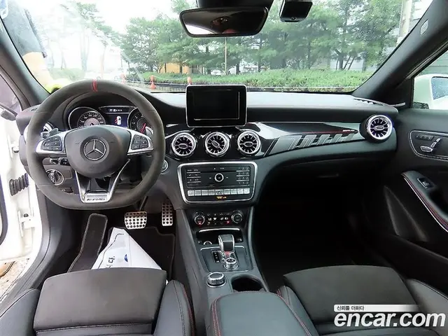 Mercedes-Benz GLA-Class 2019 2.0 автомат (гидро), миниатюра 7 Mercedes-Benz GLA-Class 2019 2.0 автомат (гидро), миниатюра 7