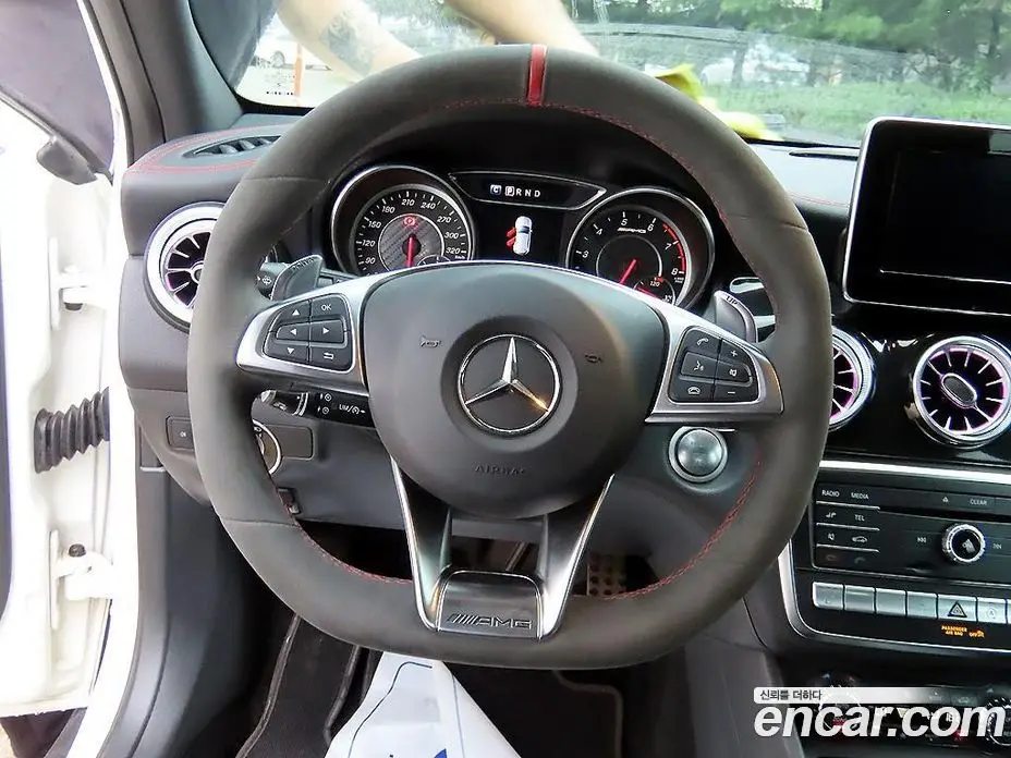 Mercedes-Benz GLA-Class 2019 2.0 автомат (гидро), фото 8 Mercedes-Benz GLA-Class 2019 2.0 автомат (гидро), фото 8