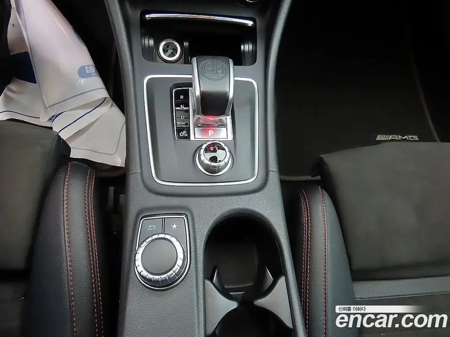 Mercedes-Benz GLA-Class 2019 2.0 автомат (гидро), фото 10 Mercedes-Benz GLA-Class 2019 2.0 автомат (гидро), фото 10