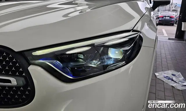 Mercedes-Benz GLC-Class 2024 2.0 автомат (гидро), миниатюра 8
