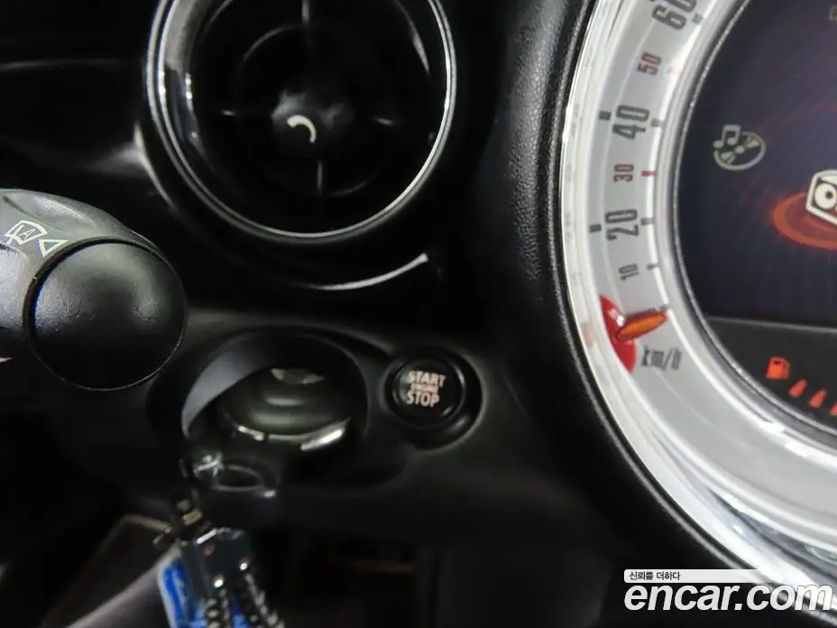 Mini Cooper 2012 2.0 автомат (гидро), фото 15 Mini Cooper 2012 2.0 автомат (гидро), фото 15