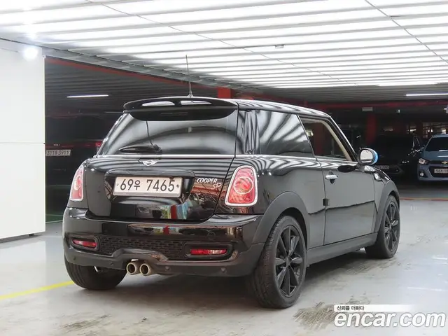 Mini Cooper 2012 2.0 автомат (гидро), миниатюра 4 Mini Cooper 2012 2.0 автомат (гидро), миниатюра 4