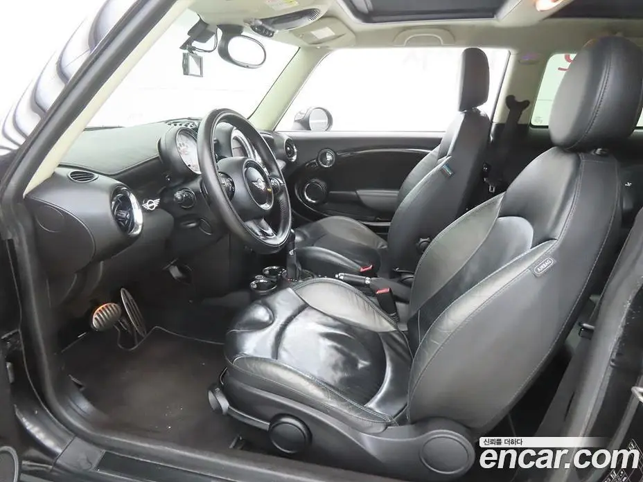 Mini Cooper 2012 2.0 автомат (гидро), фото 5 Mini Cooper 2012 2.0 автомат (гидро), фото 5