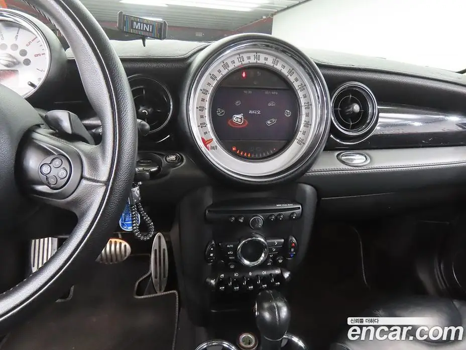 Mini Cooper 2012 2.0 автомат (гидро), фото 9 Mini Cooper 2012 2.0 автомат (гидро), фото 9