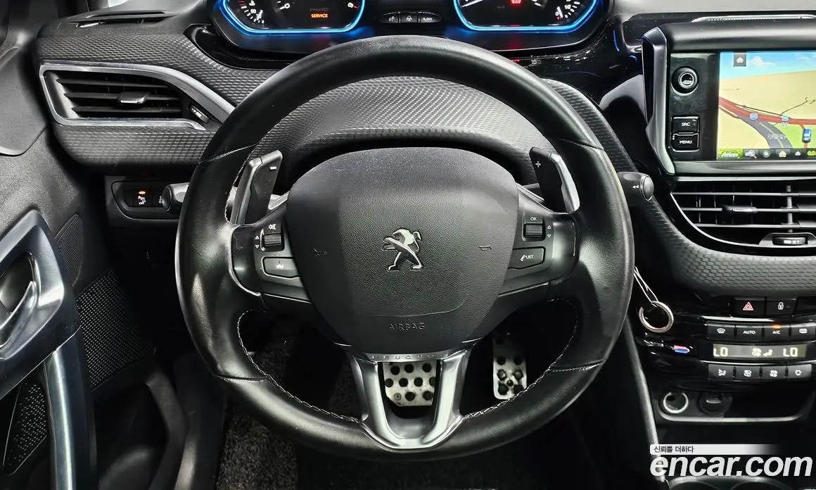 Peugeot 2008 2017 1.6 автомат (гидро), фото 15 Peugeot 2008 2017 1.6 автомат (гидро), фото 15