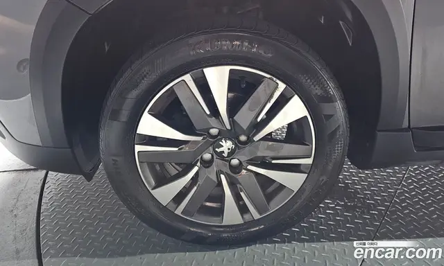 Peugeot 2008 2017 1.6 автомат (гидро), миниатюра 5 Peugeot 2008 2017 1.6 автомат (гидро), миниатюра 5