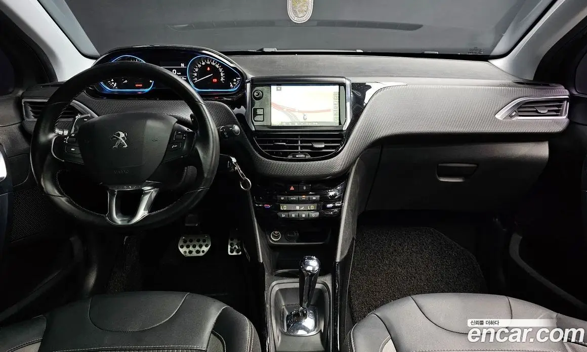 Peugeot 2008 2017 1.6 автомат (гидро), фото 7 Peugeot 2008 2017 1.6 автомат (гидро), фото 7