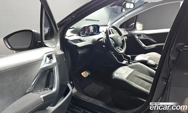Peugeot 2008 2017 1.6 автомат (гидро), миниатюра 10 Peugeot 2008 2017 1.6 автомат (гидро), миниатюра 10