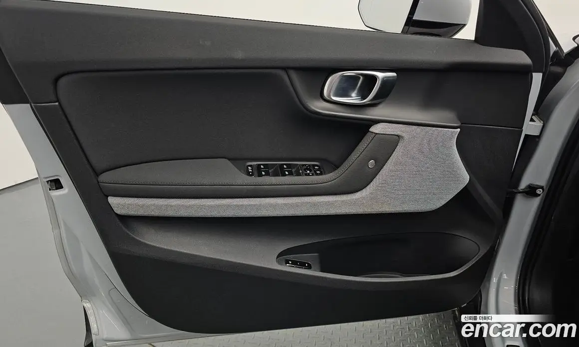 Polestar Polestar 2 2023 0.2 автомат (гидро), фото 14 Polestar Polestar 2 2023 0.2 автомат (гидро), фото 14
