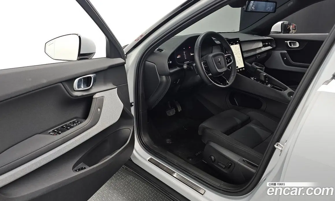Polestar Polestar 2 2023 0.2 автомат (гидро), фото 17 Polestar Polestar 2 2023 0.2 автомат (гидро), фото 17