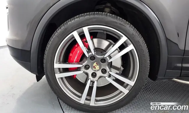 Porsche Cayenne 2012 4.8 автомат (гидро), миниатюра 5 Porsche Cayenne 2012 4.8 автомат (гидро), миниатюра 5