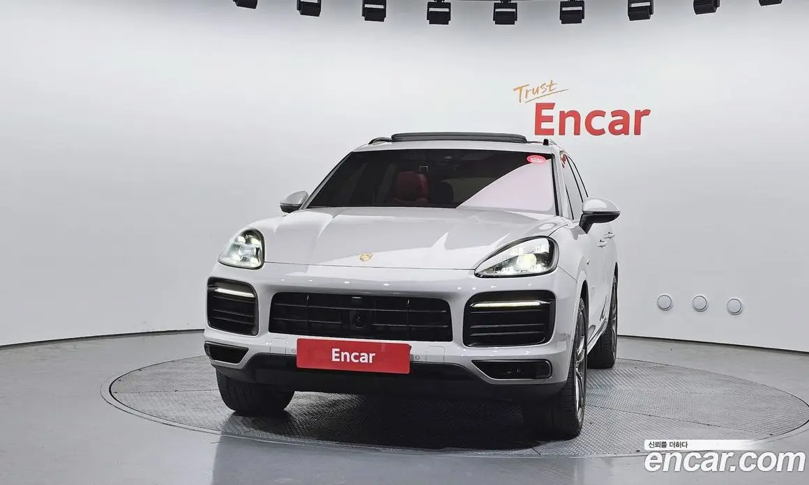 Porsche Cayenne 2023 3.0 автомат (гидро), фото 3