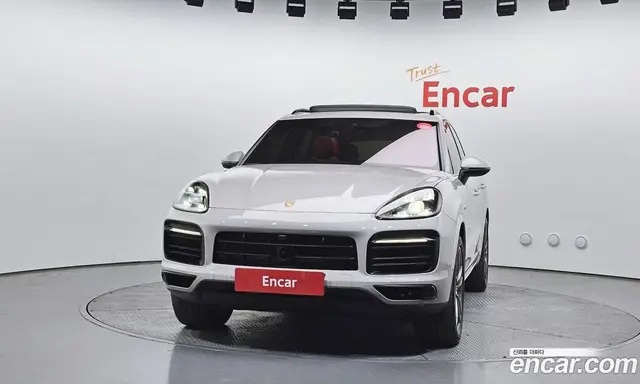Porsche Cayenne 2023 3.0 автомат (гидро), миниатюра 3
