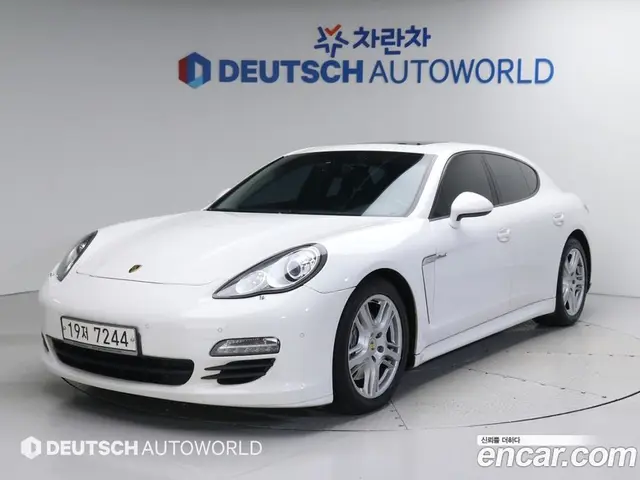 Porsche Panamera, 2011, 318 500 км