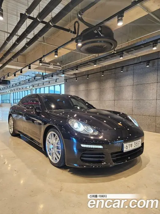 Porsche Panamera 2014 3.6 автомат (гидро), миниатюра 2 Porsche Panamera 2014 3.6 автомат (гидро), миниатюра 2