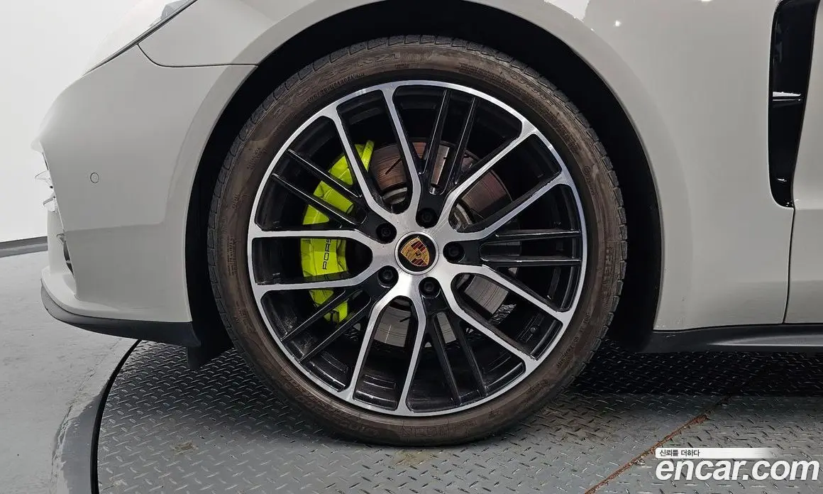 Porsche Panamera 2022 2.9 автомат (гидро), фото 4 Porsche Panamera 2022 2.9 автомат (гидро), фото 4