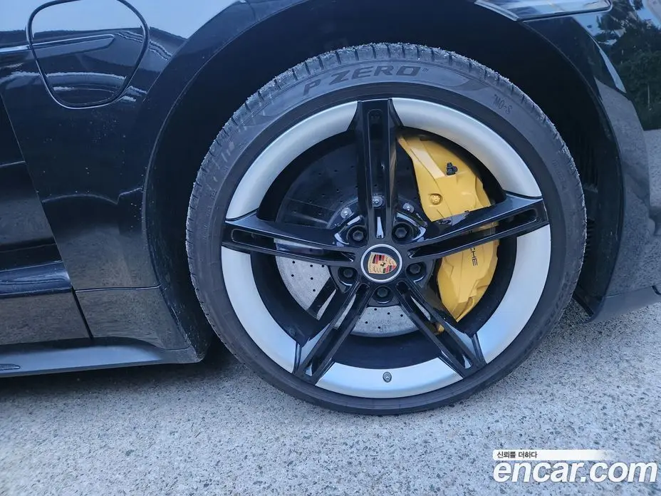 Porsche Taycan 2022 0.1 автомат (гидро), фото 16 Porsche Taycan 2022 0.1 автомат (гидро), фото 16
