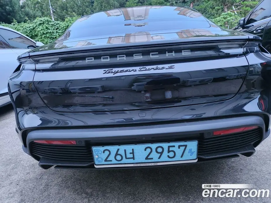 Porsche Taycan 2022 0.1 автомат (гидро), фото 4 Porsche Taycan 2022 0.1 автомат (гидро), фото 4