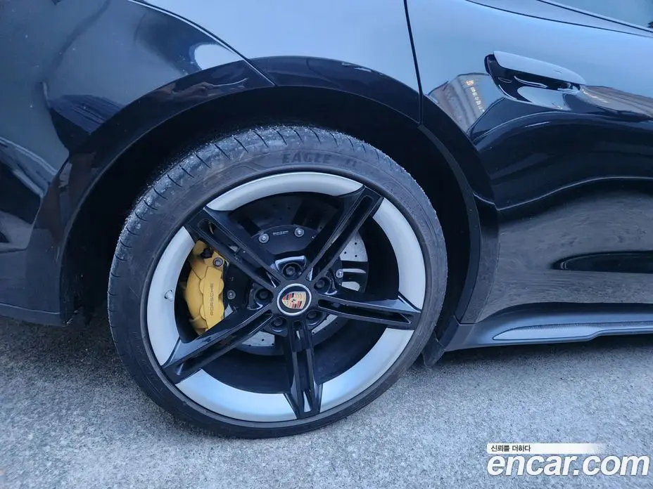 Porsche Taycan 2022 0.1 автомат (гидро), фото 5 Porsche Taycan 2022 0.1 автомат (гидро), фото 5