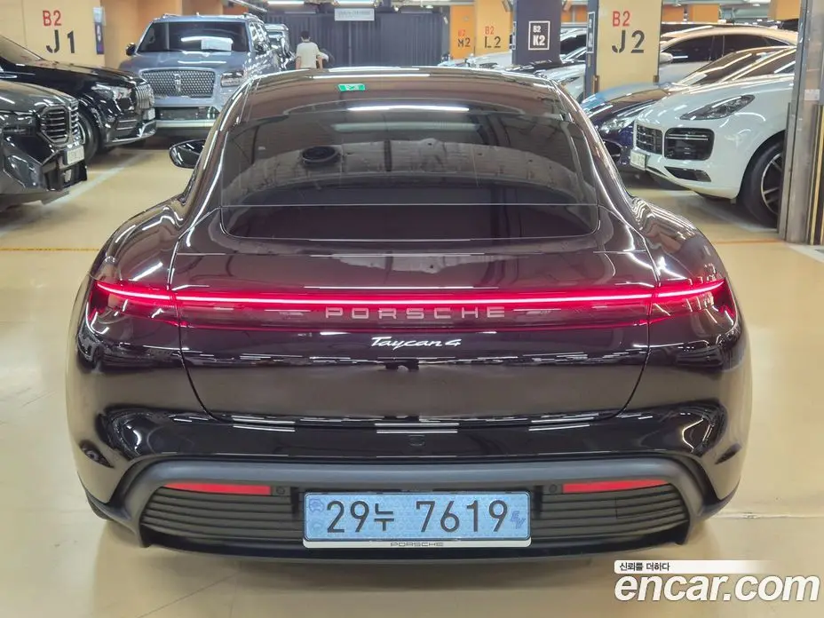 Porsche Taycan 2025 автомат (гидро), фото 4 Porsche Taycan 2025 автомат (гидро), фото 4