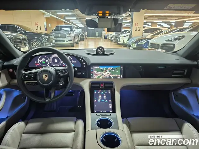 Porsche Taycan 2025 автомат (гидро), миниатюра 6 Porsche Taycan 2025 автомат (гидро), миниатюра 6