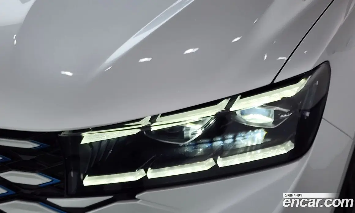 Renault (Samsung) Grand Koleos 2025 1.5 автомат (гидро), фото 8 Renault (Samsung) Grand Koleos 2025 1.5 автомат (гидро), фото 8