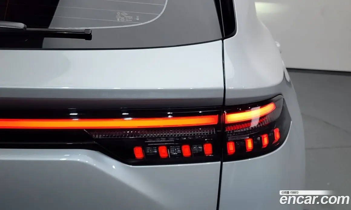 Renault (Samsung) Grand Koleos 2025 1.5 автомат (гидро), фото 9 Renault (Samsung) Grand Koleos 2025 1.5 автомат (гидро), фото 9
