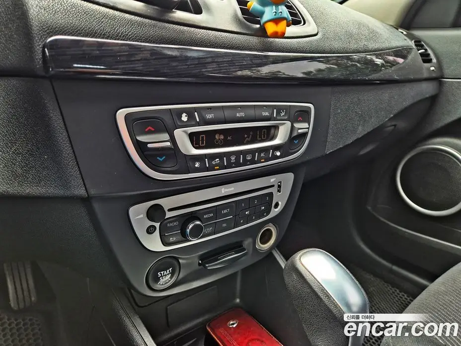 Renault (Samsung) SM3 2014 1.6 автомат (гидро), фото 13 Renault (Samsung) SM3 2014 1.6 автомат (гидро), фото 13