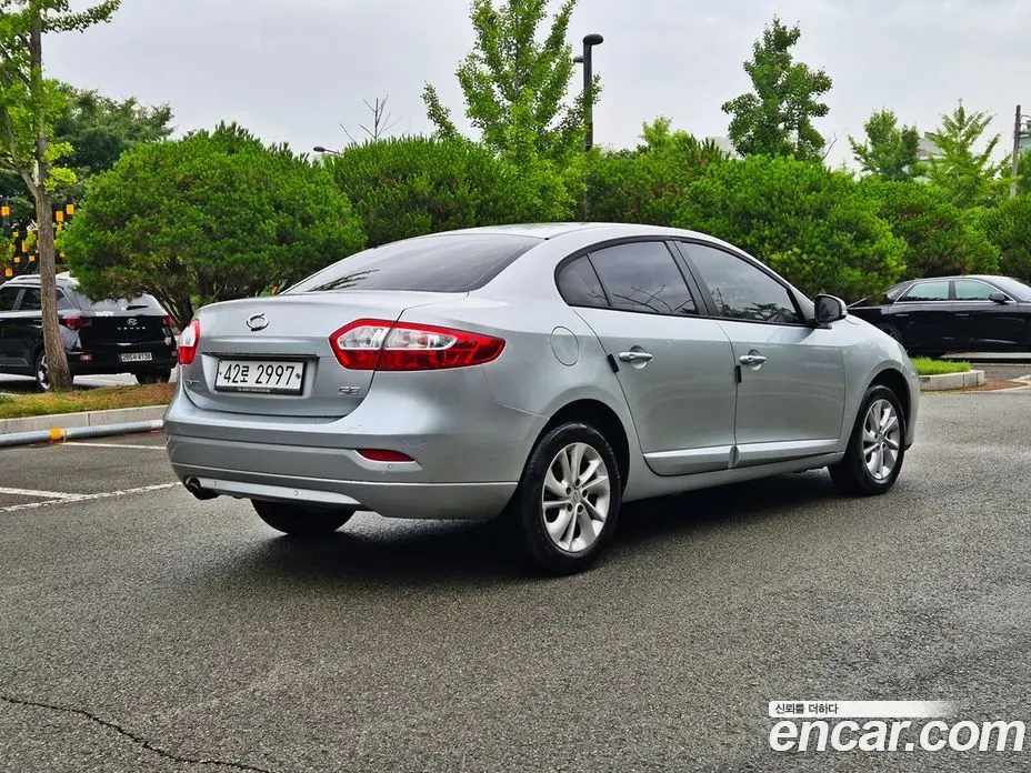 Renault (Samsung) SM3 2014 1.6 автомат (гидро), фото 3 Renault (Samsung) SM3 2014 1.6 автомат (гидро), фото 3