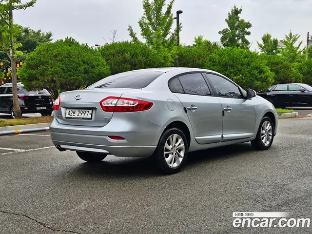 Renault (Samsung) SM3 2014 1.6 автомат (гидро), миниатюра 3 Renault (Samsung) SM3 2014 1.6 автомат (гидро), миниатюра 3