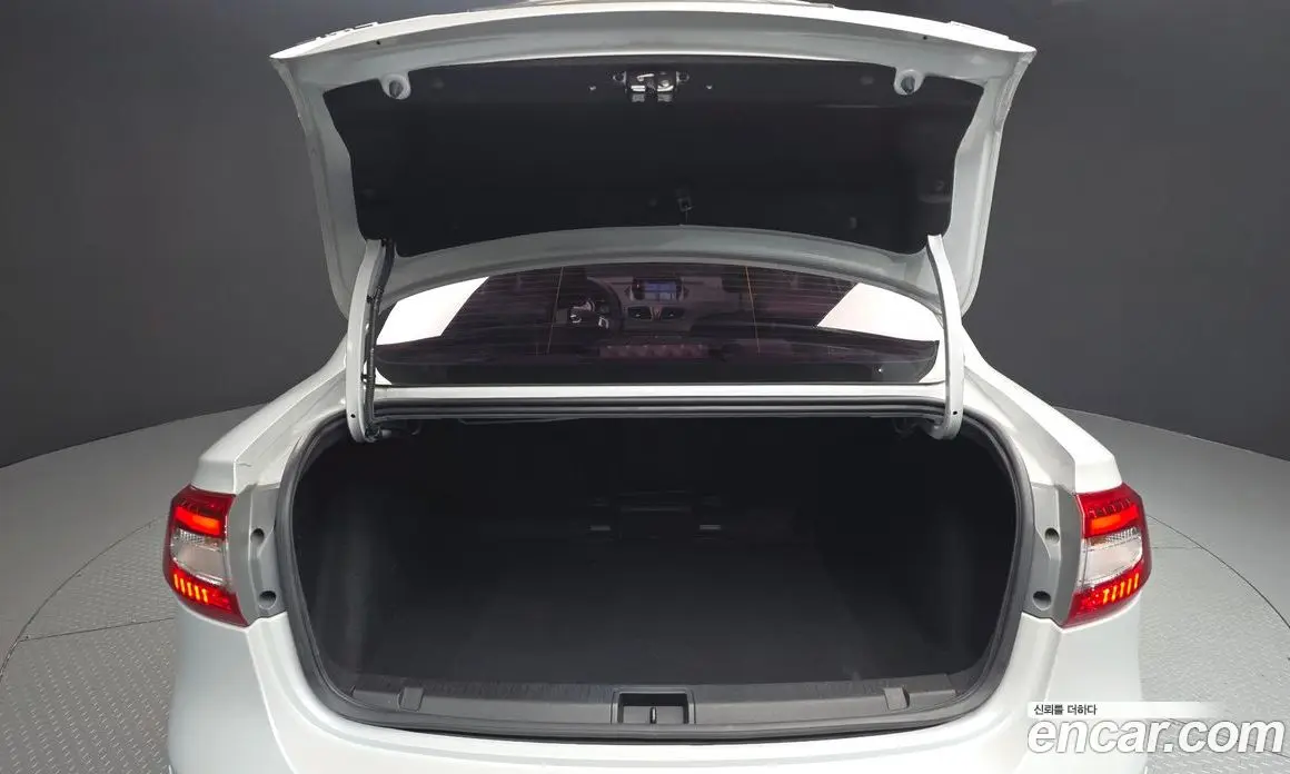Renault (Samsung) SM3 2017 1.6 автомат (гидро), фото 20 Renault (Samsung) SM3 2017 1.6 автомат (гидро), фото 20