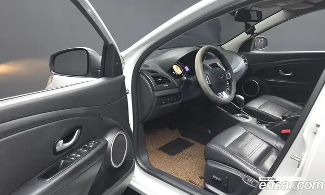 Renault (Samsung) SM3 2017 1.6 автомат (гидро), миниатюра 10 Renault (Samsung) SM3 2017 1.6 автомат (гидро), миниатюра 10