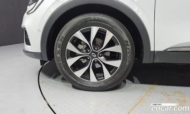 Renault (Samsung) XM3 2023 1.6 автомат (гидро), миниатюра 5 Renault (Samsung) XM3 2023 1.6 автомат (гидро), миниатюра 5