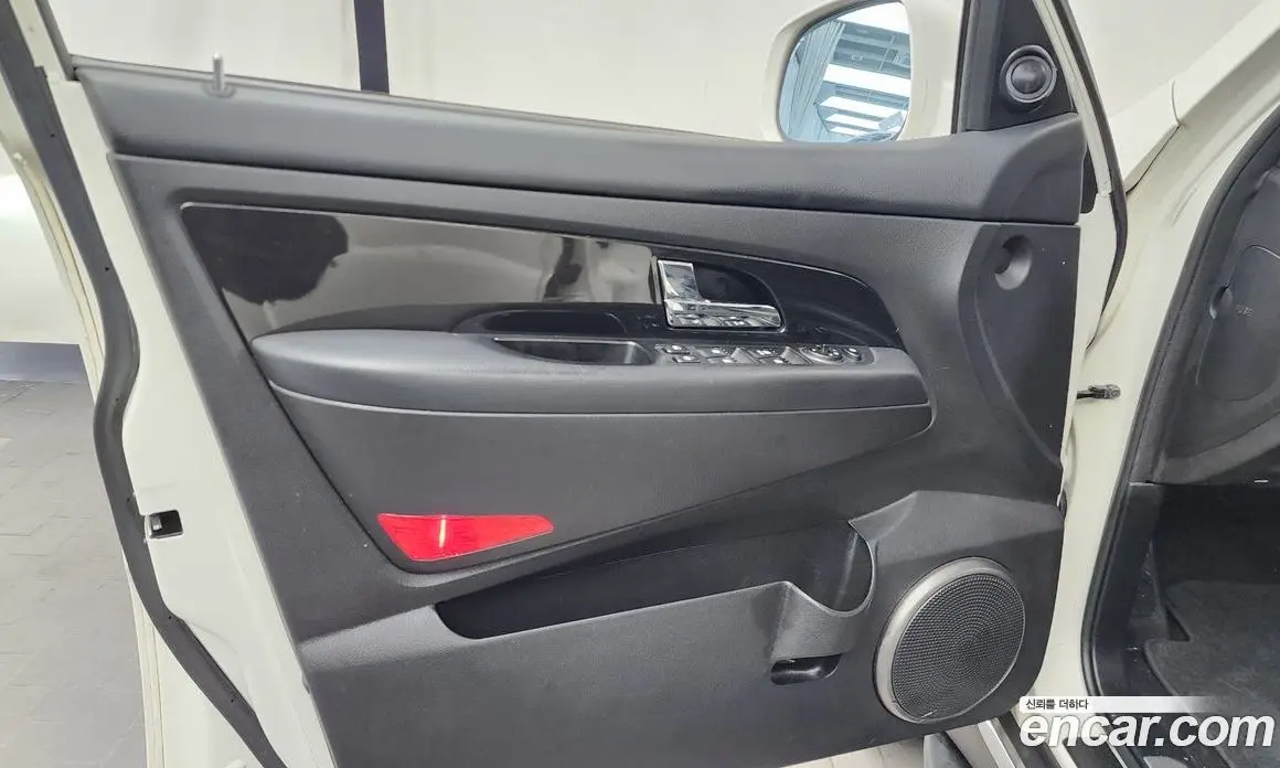 SsangYong Rexton 2016 2.2 автомат (гидро), фото 13 SsangYong Rexton 2016 2.2 автомат (гидро), фото 13