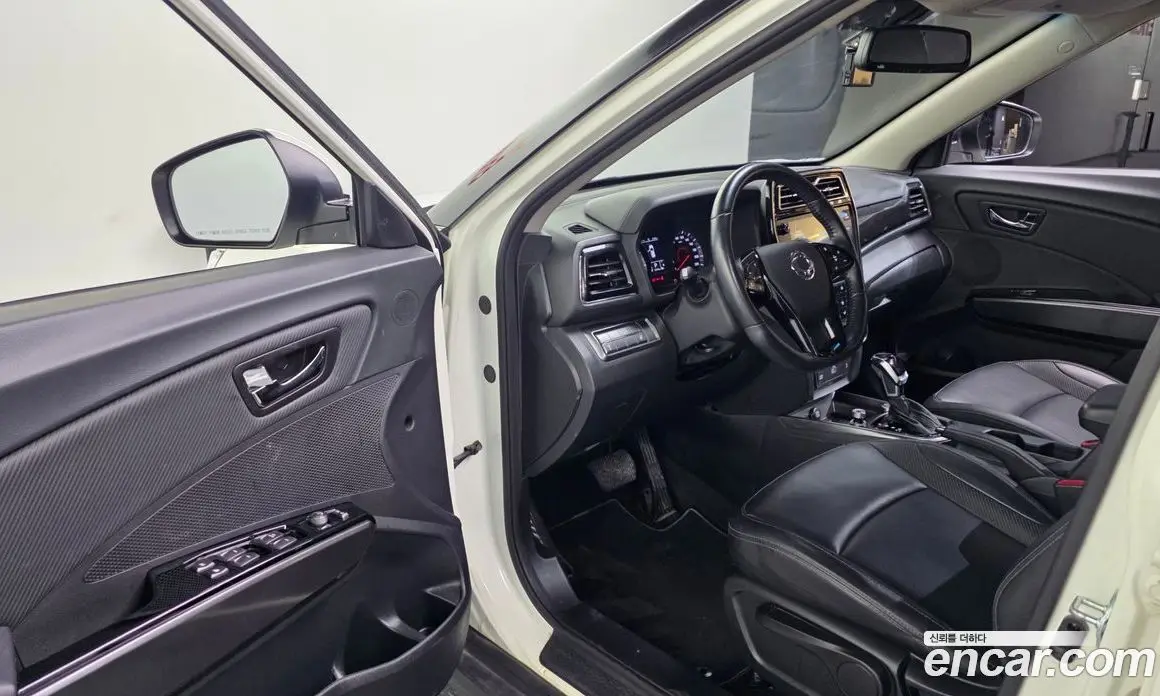 SsangYong TIBOLI 2019 1.5 автомат (гидро), фото 13