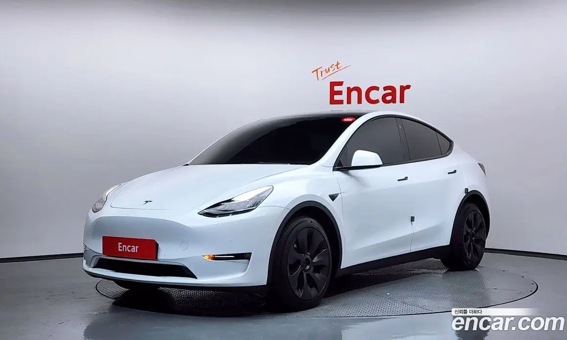 Tesla Model Y 2022 0.2 автомат (гидро), фото 1 Tesla Model Y 2022 0.2 автомат (гидро), фото 1