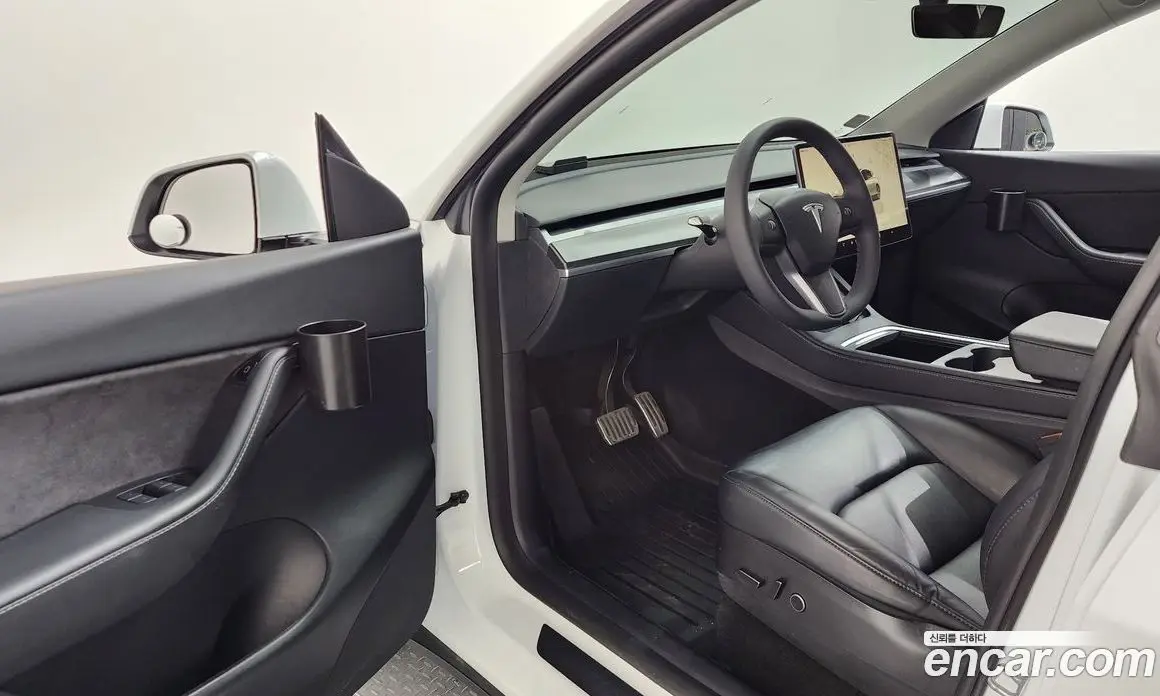 Tesla Model Y 2022 0.2 автомат (гидро), фото 13 Tesla Model Y 2022 0.2 автомат (гидро), фото 13