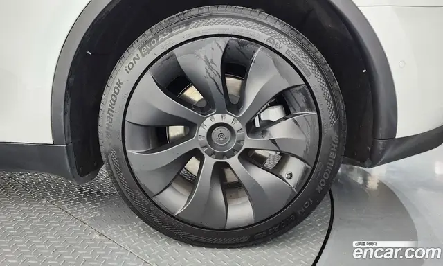 Tesla Model Y 2022 0.2 автомат (гидро), миниатюра 7 Tesla Model Y 2022 0.2 автомат (гидро), миниатюра 7