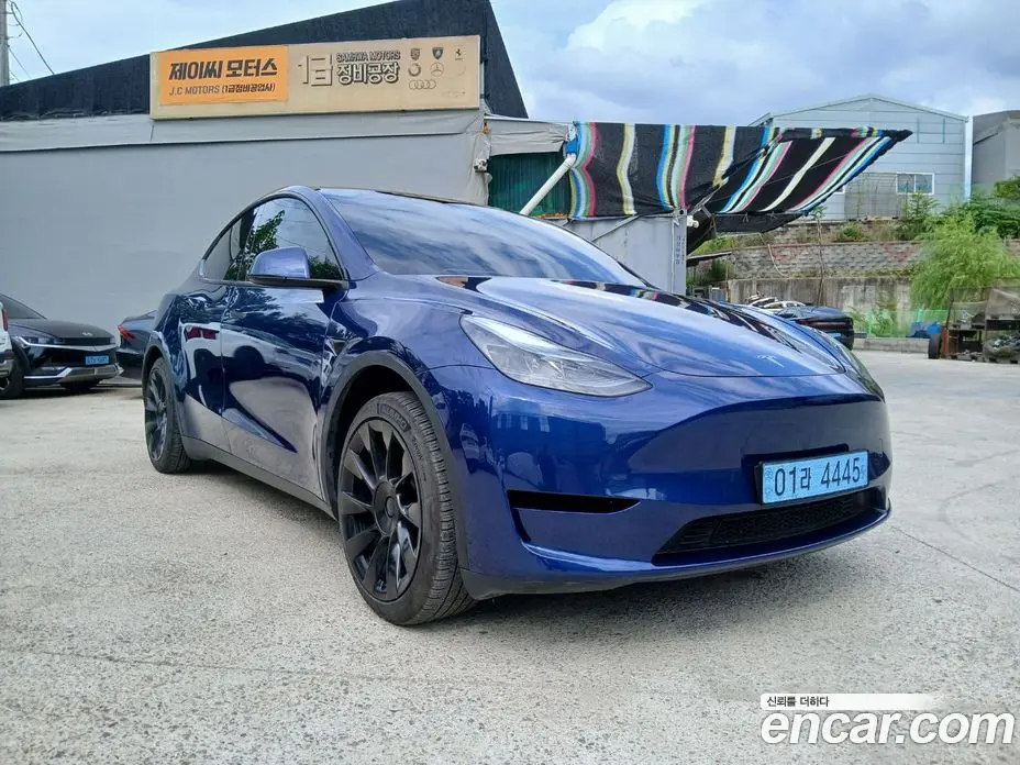 Tesla Model Y 2023 0.2 автомат (гидро), фото 2 Tesla Model Y 2023 0.2 автомат (гидро), фото 2